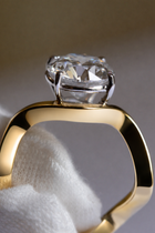Wave Ring in Yellow Gold with Solitaire Diamond