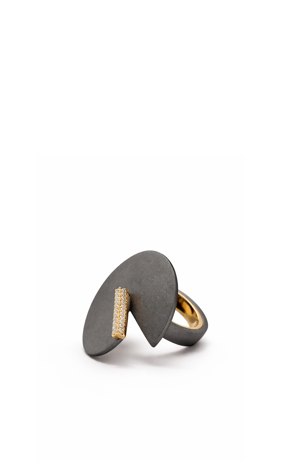 Wave Earrings with Yellow Gold and Diamonds