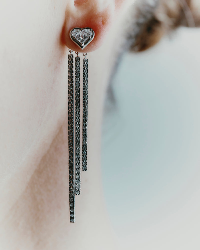 Magic Heart Earrings in White Gold and Diamonds