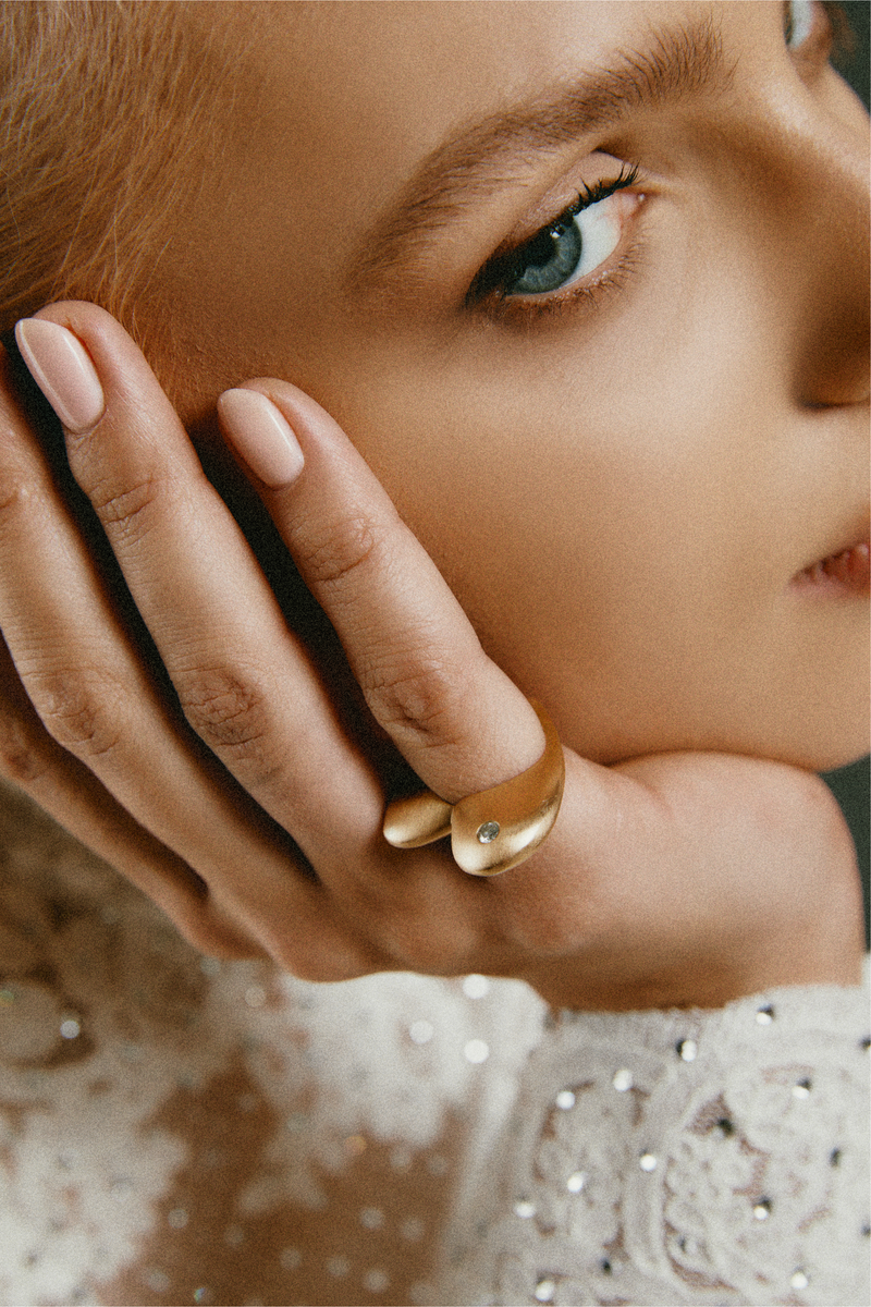 Wrong Heart Ring in Satin Yellow Gold