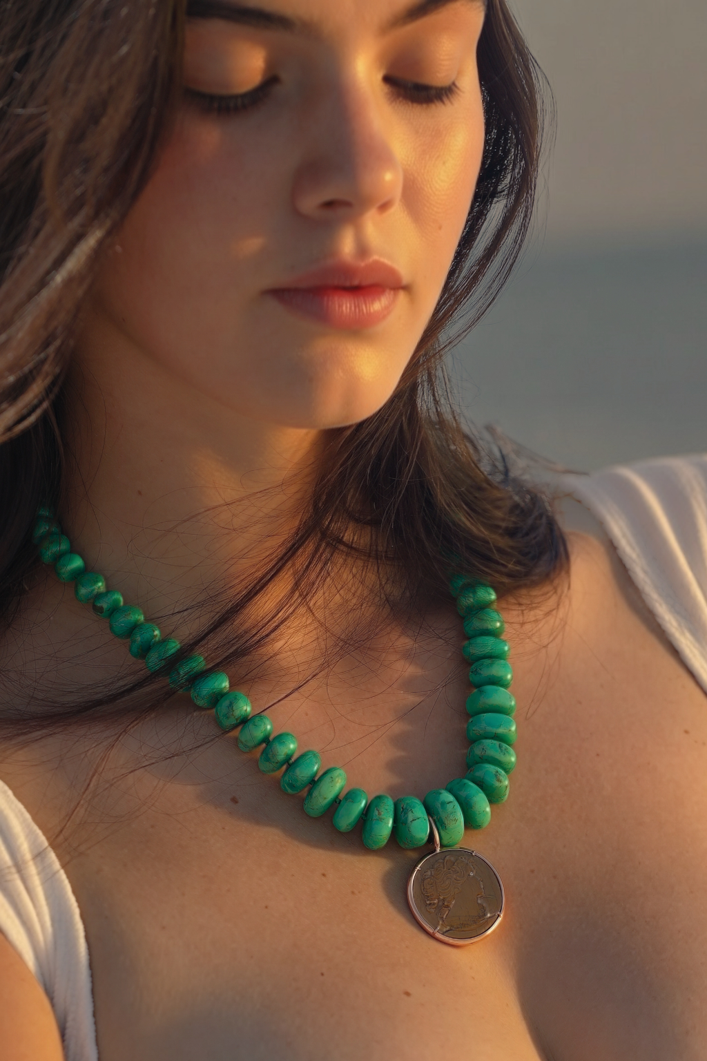 Collana di turchese verde dell'Amazzonia