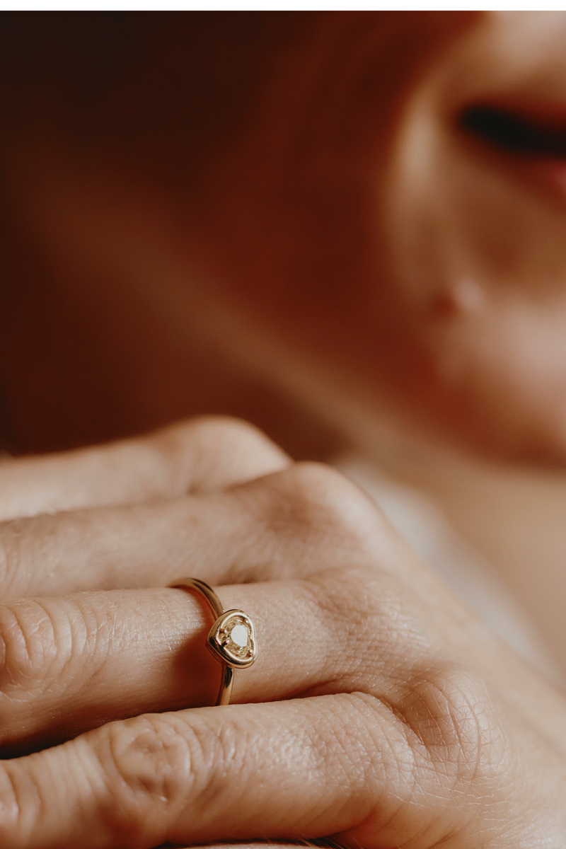Magic Heart Ring in Yellow Gold with Yellow Diamond