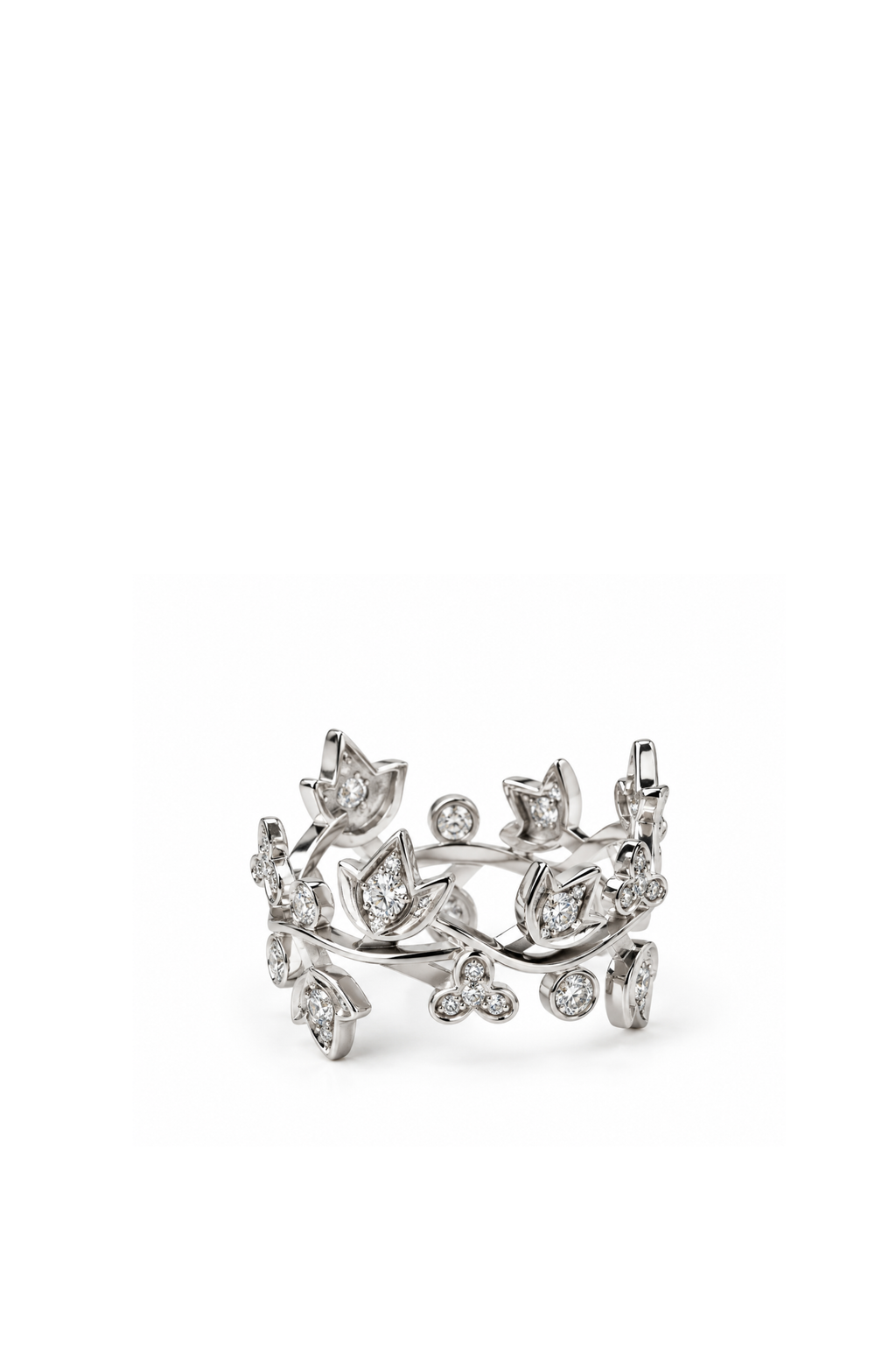Flower Ring in White Gold and Diamonds