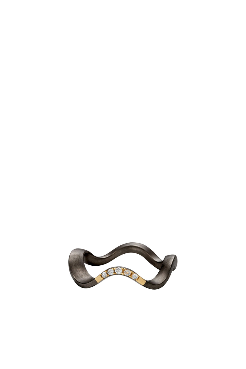 Wave Ring with Yellow Gold and Diamonds